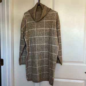 NWOT - Taupe Grid Knit Maternity Sweater Dress